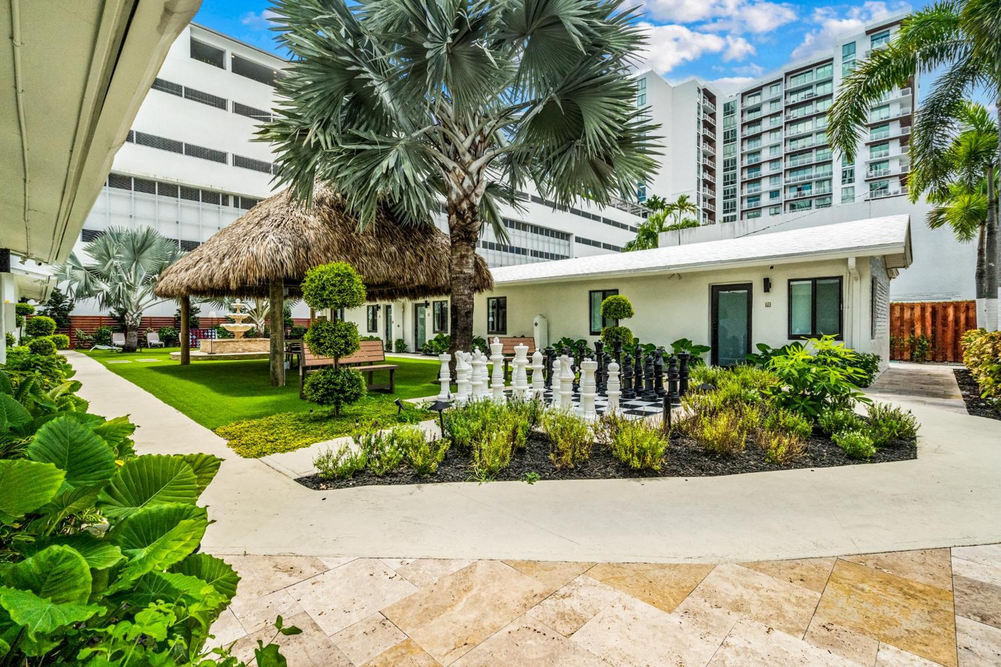 Вилла The Freedom House • Urban Oasis • Eclectic Retreat Форт-Лодердейл Экстерьер фото